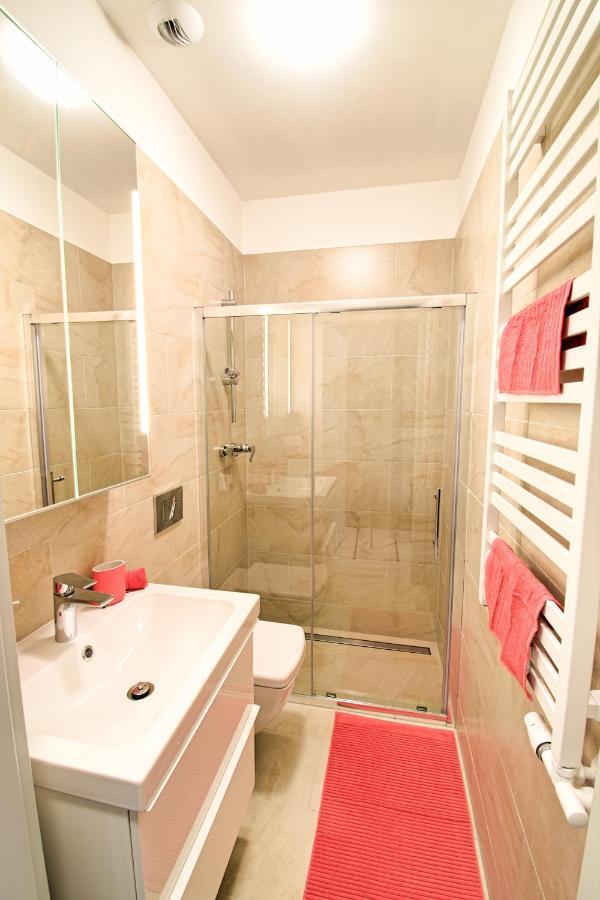 City Life Apartments Красков Екстериор снимка